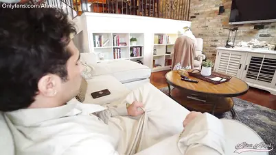 الينا انجل تتناك من الجندي الامريكي امام زوجها الديوث سكس عربي