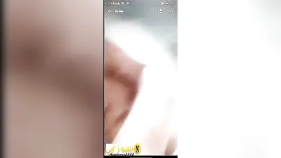مزة هايجة فيديو كول مع حبيبها وهي ملط تلعب في كسها سكس نودز مصري