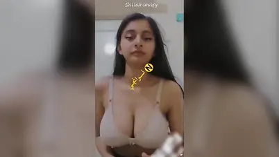 بنوتة كيوت اندر ايدج تصور لصاحبها في المدرسه جسمها الناعم سكس نودز مصري