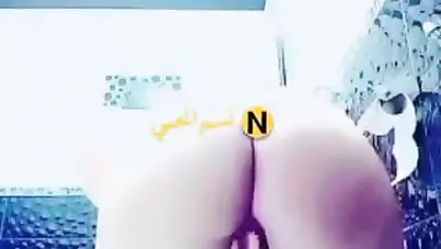 ميلف فاجرة بطيز كبيرة تقلع وتلعب في جسمها في الحمام سكس نودز مصري