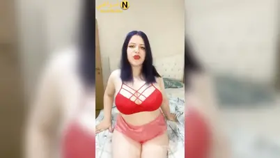 مزة بطل ببزاز مدافع تقلع وتفرج عشيقها جمال جسمها الفاير سكس نودز مصري