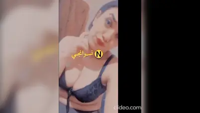 لبوة محجبة تقلع ملط وتفرج صاحبها على جسمها الملبن سكس نودز مصري