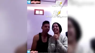 زانق اخته وهما لوحدهم في البيت بوس وتقفيش وعايز ينيكها سكس مصري