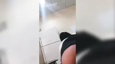 الدكتور الهايج مع الممرضة المحجبة سكس عربي