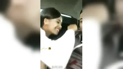 شاب غني مع الخدامة في العربية تمصله زبه سكس مصري