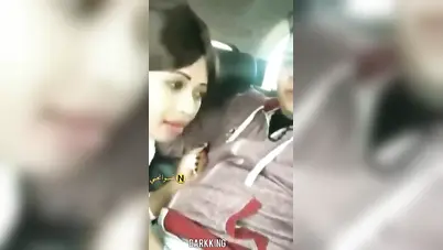 شاب غني مع الخدامة في العربية تمصله زبه سكس مصري