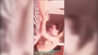 زانق حبيبته وينيك بزازها وتمصله زبه وتدلعه سكس مصري