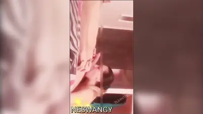 زانق حبيبته وينيك بزازها وتمصله زبه وتدلعه سكس مصري
