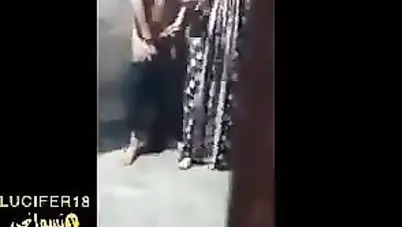 شاب يزنق جارته فوق السطح تمصله ويفشخها نيك سكس مصري