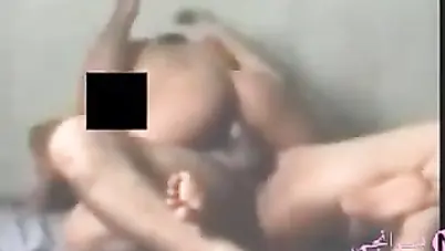 فيلم سكس مصري قديم عنتيل مع جارته المطلقة سكس مصري