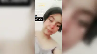 بنت هايجة تمص الخيارة كأنها بتمص الزب سكس نودز مصري