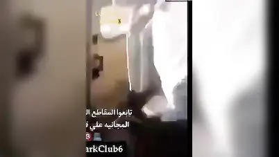 متحرش يلعب في زبه في المواصلات ويتحرش ببنات سكس مصري