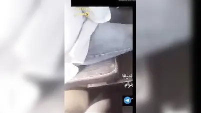 متحرش يلعب في زبه في المواصلات ويتحرش ببنات سكس مصري