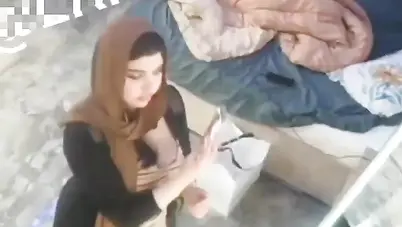 مزة نار مع السواق يرضع بزازها ويلحسلها كسها سكس مصري