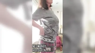 لبوة تعرض لعشيقها بعد ما جوزها يروح الشغل سكس نودز مصري