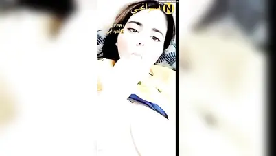 بنت بيضا ملبن تلعب في جسمها الفاجر وتصور لحبيبها سكس نودز مصري