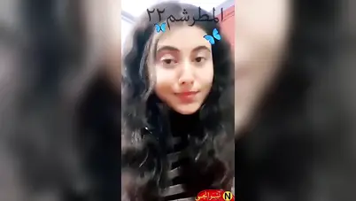اندر ايدج تدلع وتعرض بزازها الملبن لحبيبها سكس نودز مصري