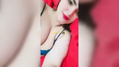 مزة بيضا ملبن تلعب في بزازها الكبار بكل هيجان سكس نودز مصري
