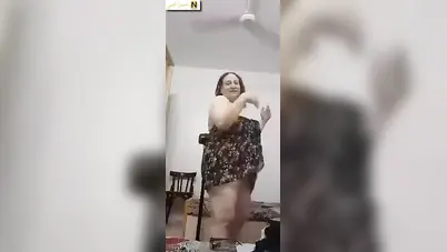 ميلف مربربة جسمها نار تعرض لعشيقها سكس نودز مصري