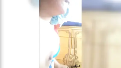 شرموطة تلعب في كسها بالبتنجانة وتدخلها في كسها سكس نودز مصري