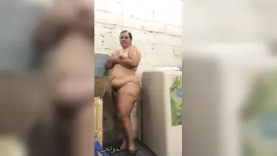 فيديو ميلف هايجة تصور لعشيقها وهي بتستحمى سكس نودز مصري