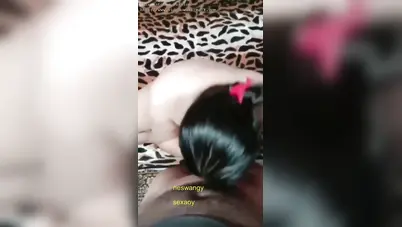 شرموطة تفلقس طيزها وتاخد الزب الكبير من ورا سكس مصري