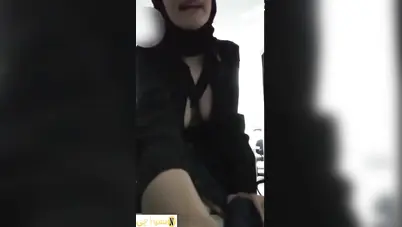 بنت محجبة خبرة في المص تتناك وتمص الزب لحد ما يجيبهم في بوقها سكس مصري