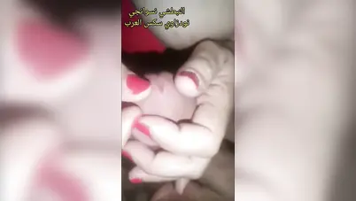 شرموطة خبرة في المص تدلع حبيبها وينيك بزازها سكس مصري