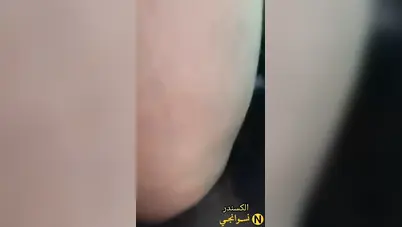 زانق صاحبته في العربية ويفشخها نيك سكس مصري