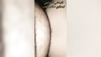 يجيب حبيبته البيت وينيكها من طيزها وهي تصوت سكس مصري