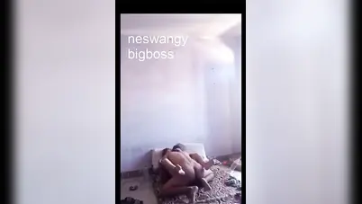 فلاحة شرموطة تتناك من جارها وجوزها في الشغل سكس مصري