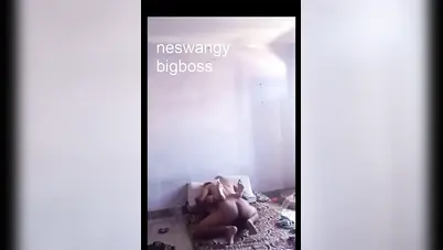 فلاحة شرموطة تتناك من جارها وجوزها في الشغل سكس مصري