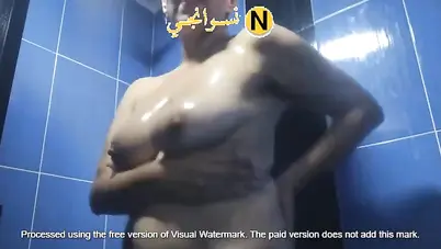 ميلف تعرض وهي بتستحما وتلعب في بزازها سكس نودز مصري