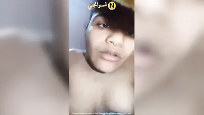تعالى العب في بزازي يا ميدو سكس بودي مصري