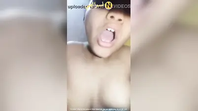 تعالى العب في بزازي يا ميدو سكس بودي مصري