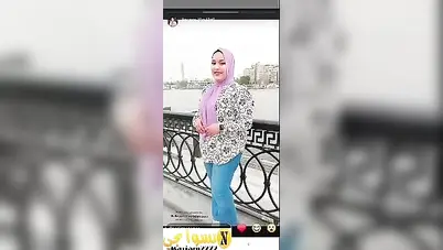 تجميعة نودز محجبة هايجة تعرض لحبيبها بقمصان النوم سكس نودز مصري