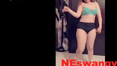 فرسة نار ترقص وتدلع سكس نودز مصري