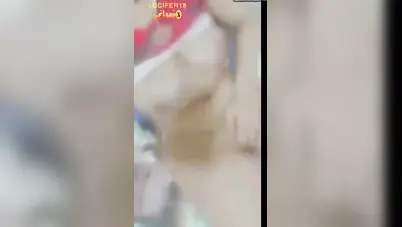 فلاحة هايجة في فيديو كول مع صاحبها تلعب في كسها سكس نودز مصري