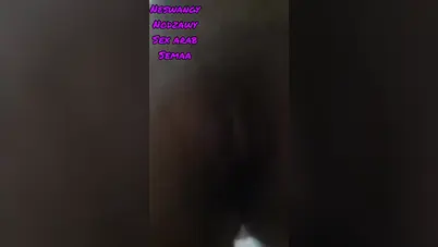 كتكوتة ترقص بلدي في الحمام وتقلع هدومها سكس نودز مصري